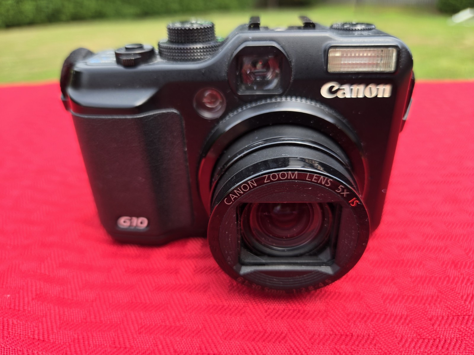 Canon PowerShot G10 14.7MP Compact Camera 5x Zoom Built-in Flash Black Japan