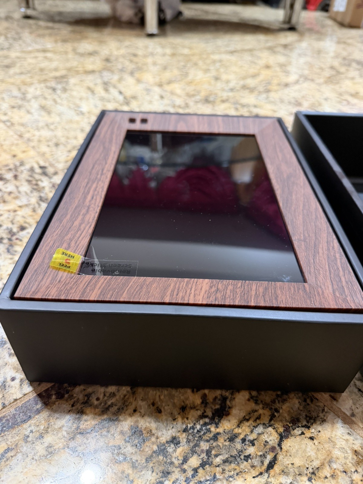 Nixplay 10.1″ Touch Screen SMART PHOTO FRAME Black Wi-Fi HD