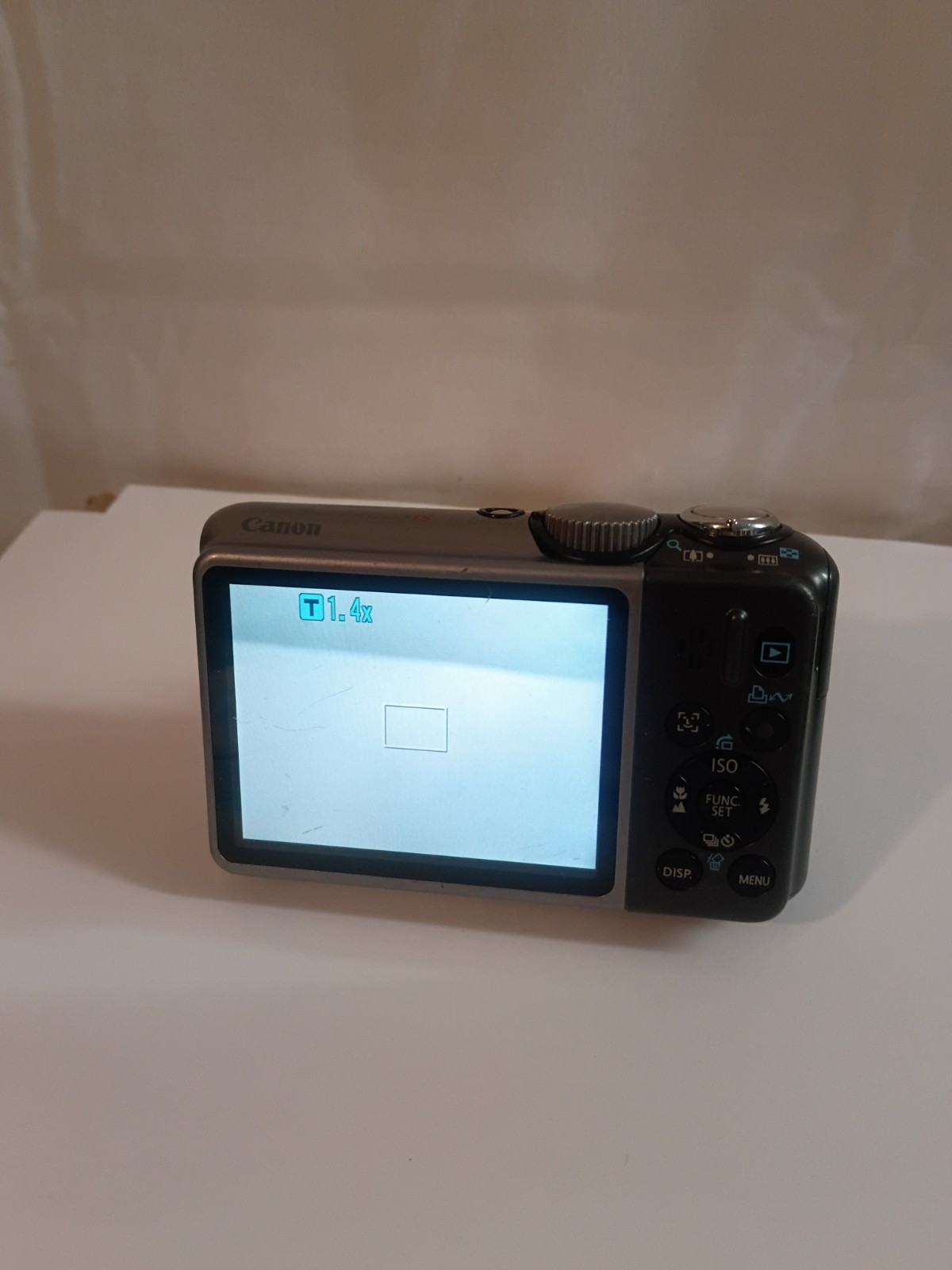 Canon PowerShot A2000 IS 10.0MP Digital Camera – Silver (Tested, Works!) 6x Zoom