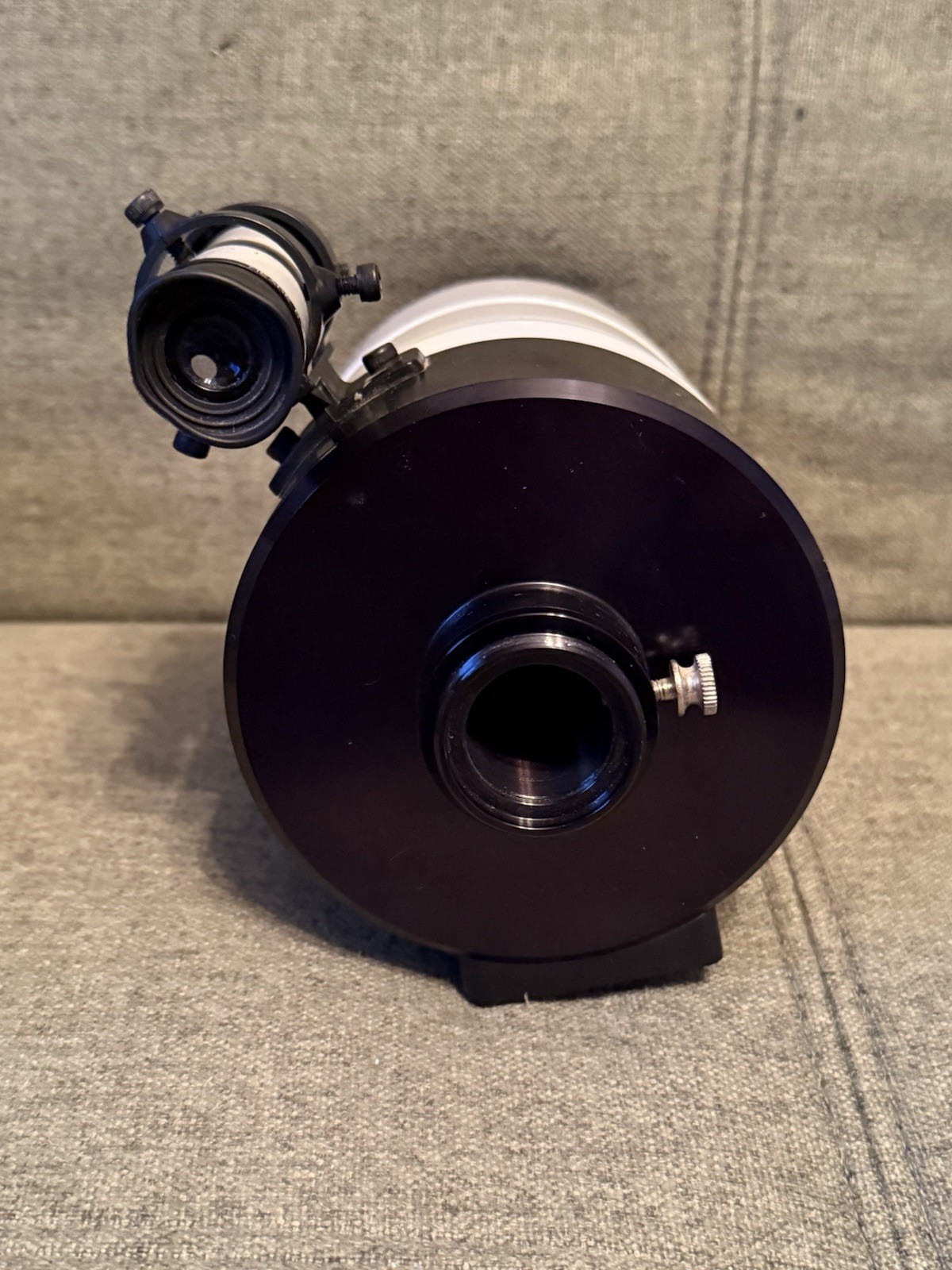 Meade 1000mm F/11 Mirror Spotting Scope With Case And Accessories