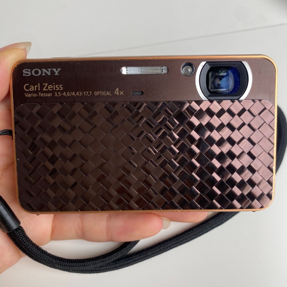 Sony Cyber Shot DSC-T99D Digital Camera 14.1MP, 4x Optical Zoom Multicolor