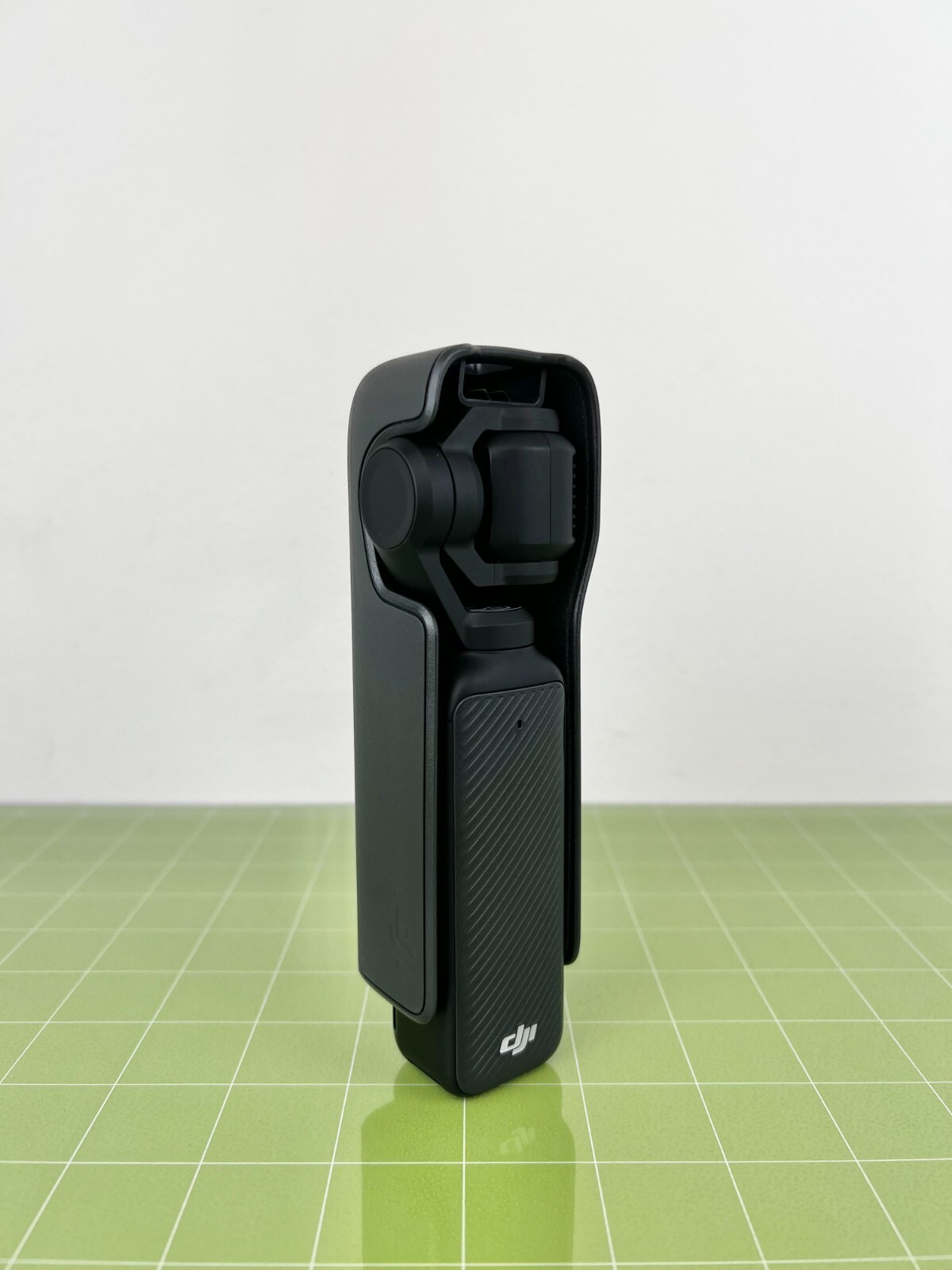 DJI Osmo Pocket 3 Creator Combo 3-Axis Stabilized 4K Camera – Unactivated