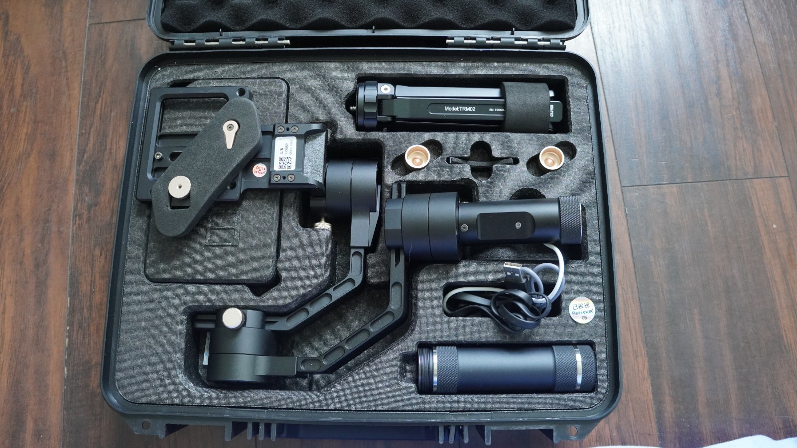 ZHIYUN Crane Plus 3-Axis Handheld Gimbal Stabilizer and case