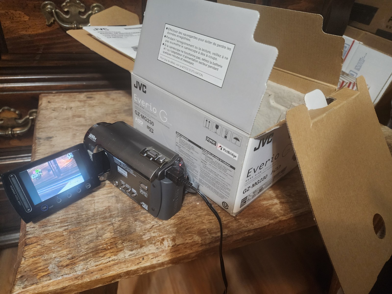 JVC Everio GZ-MG230 Flash Media, Hard Drive Camcorder