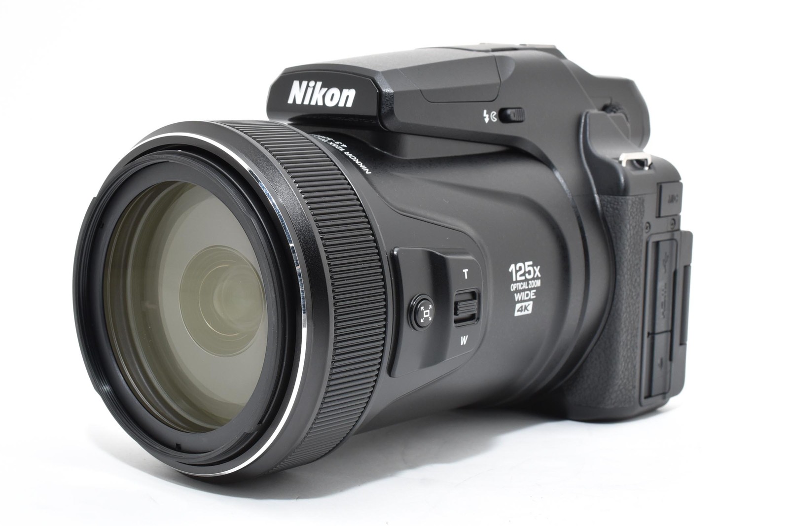 [Almost Unused] Nikon COOLPIX P1100 Telephoto Zoom Digital Camera Japanese only