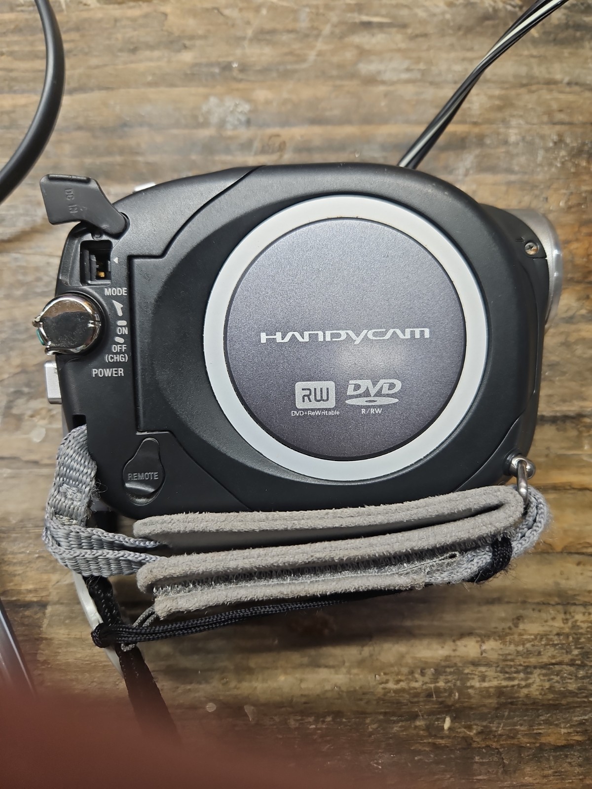 Sony DCR-DVD92 Handycam DVD Camcorder 20X Tested Works w/ Charger Bad Battery