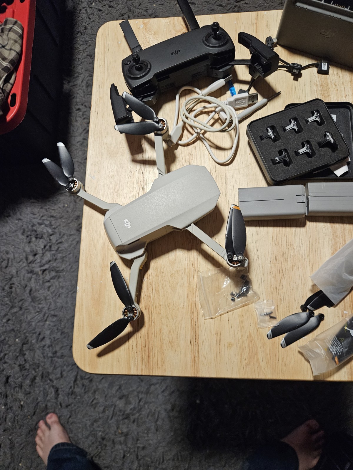 DJI Mini SE Drone Combo with Box and Charger Excellent Condition Unbound