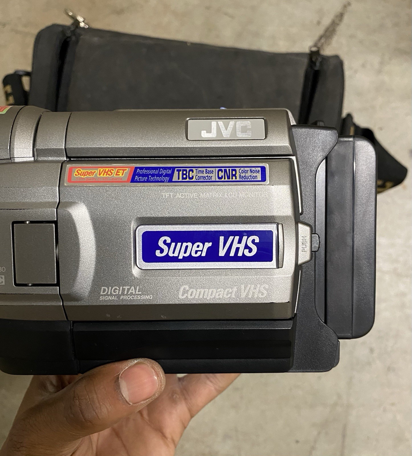 JVC GR-SXM330U Super VHS-C Camcorder Bundle Remote Bag Charger Untested