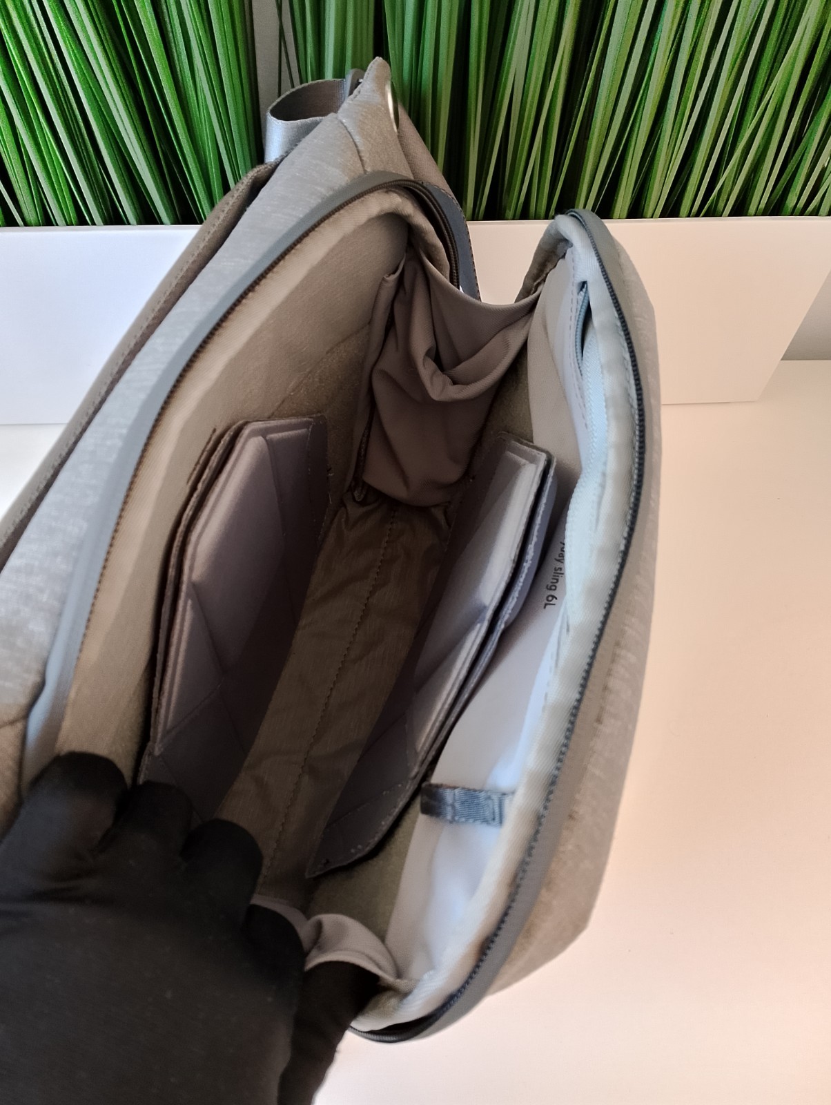 Peak Design Everyday Sling – 6L | Ash | Sling or ShoulderCarry. Excellent!
