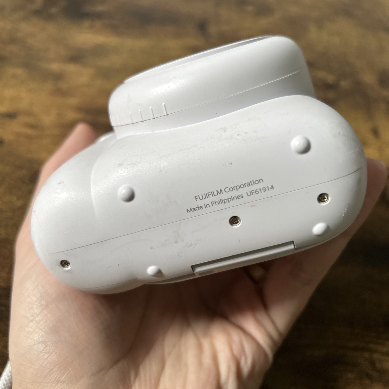Fujifilm Instax Mini 12 Instant Camera Clay White – Tested Working