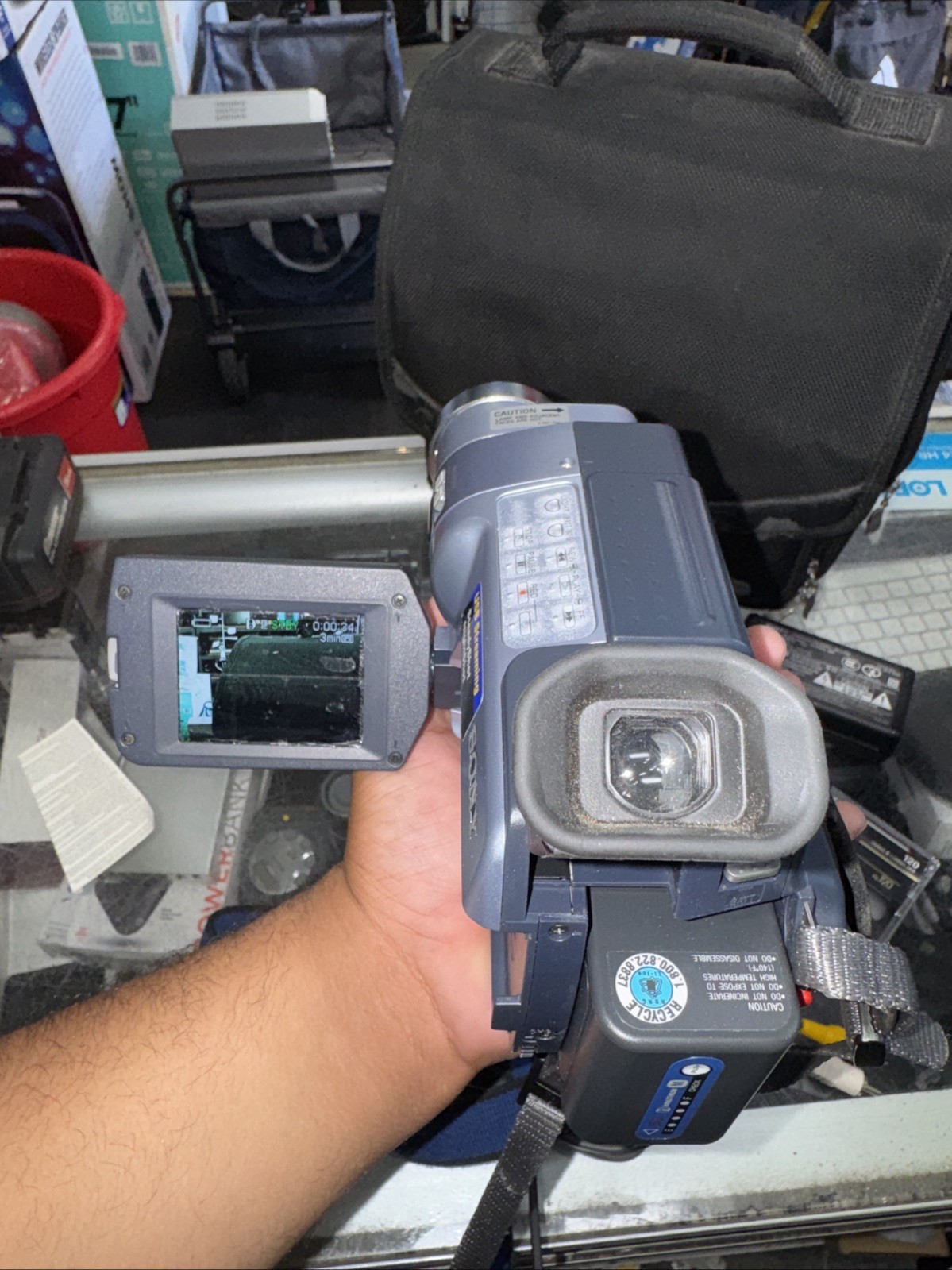 VTG Sony Handy Cam Digital Video Camera Recorder DCR-TRV250 W Accessories Works