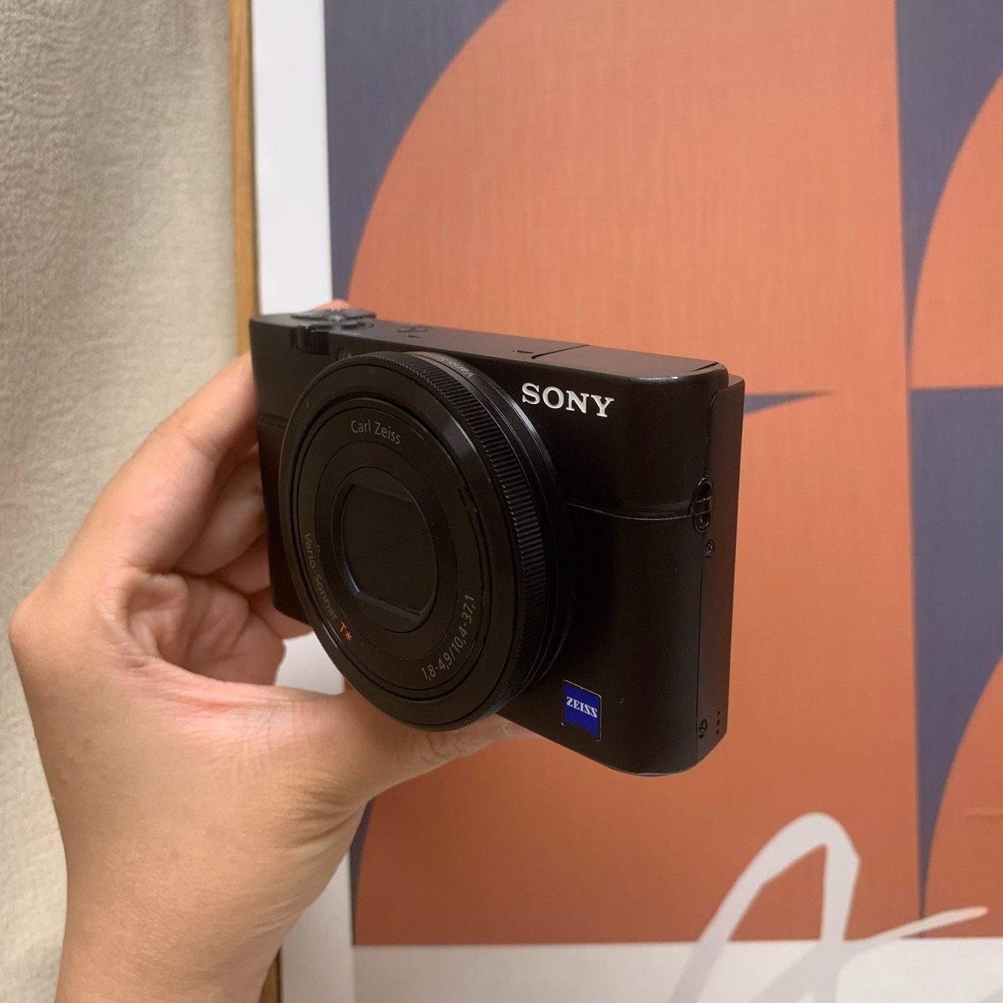 Sony RX100 20.20 MP 3.6 x Compact Digital Camera w/ Accessories 85% New