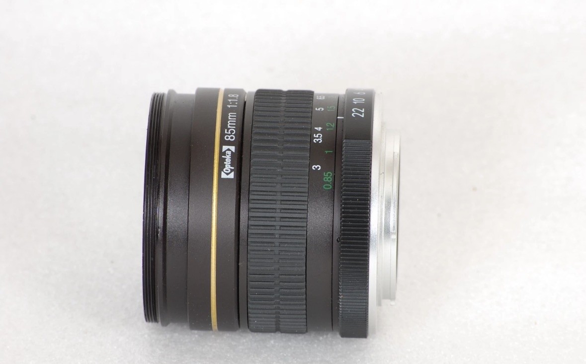 OPTEKA 85mm f/1.8 Prime Camera Lens for Nikon w/ Hood – Tested – Excellent Cond