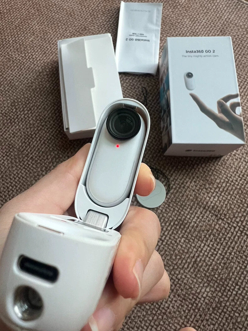 Insta360 GO 2 Small Action Camera w/ Charge Case & Camera Accessories-95%new