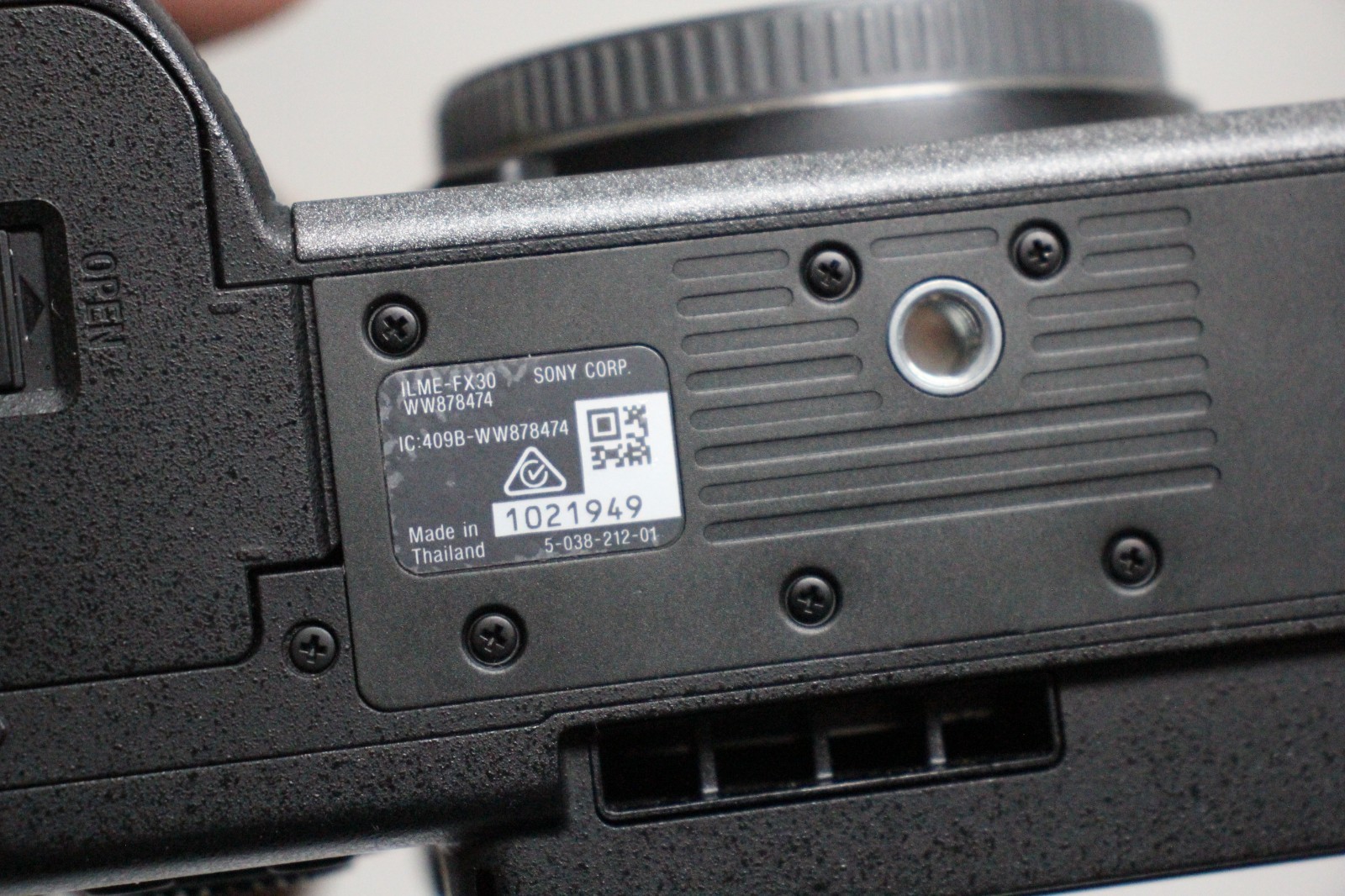 Sony camera FX30 Digital Cinema with Sony Tough 160GB CFexpress Type A card