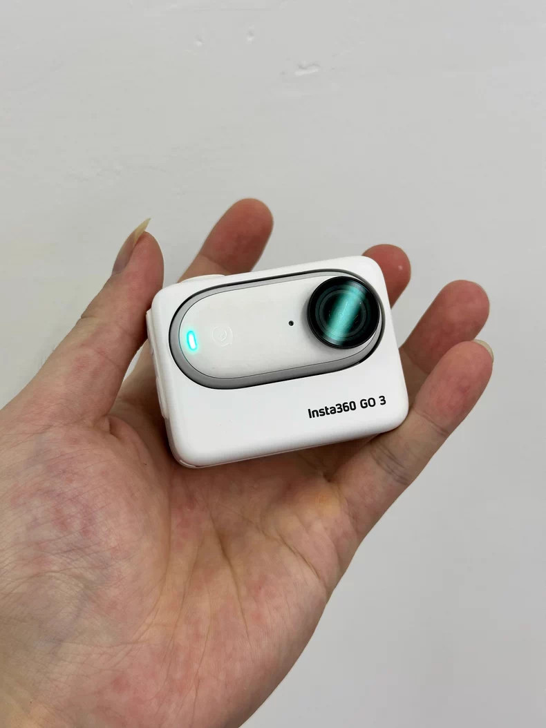 Insta360 GO 3 Action Camera (64GB) – (98% Mint) – Fully Functional!
