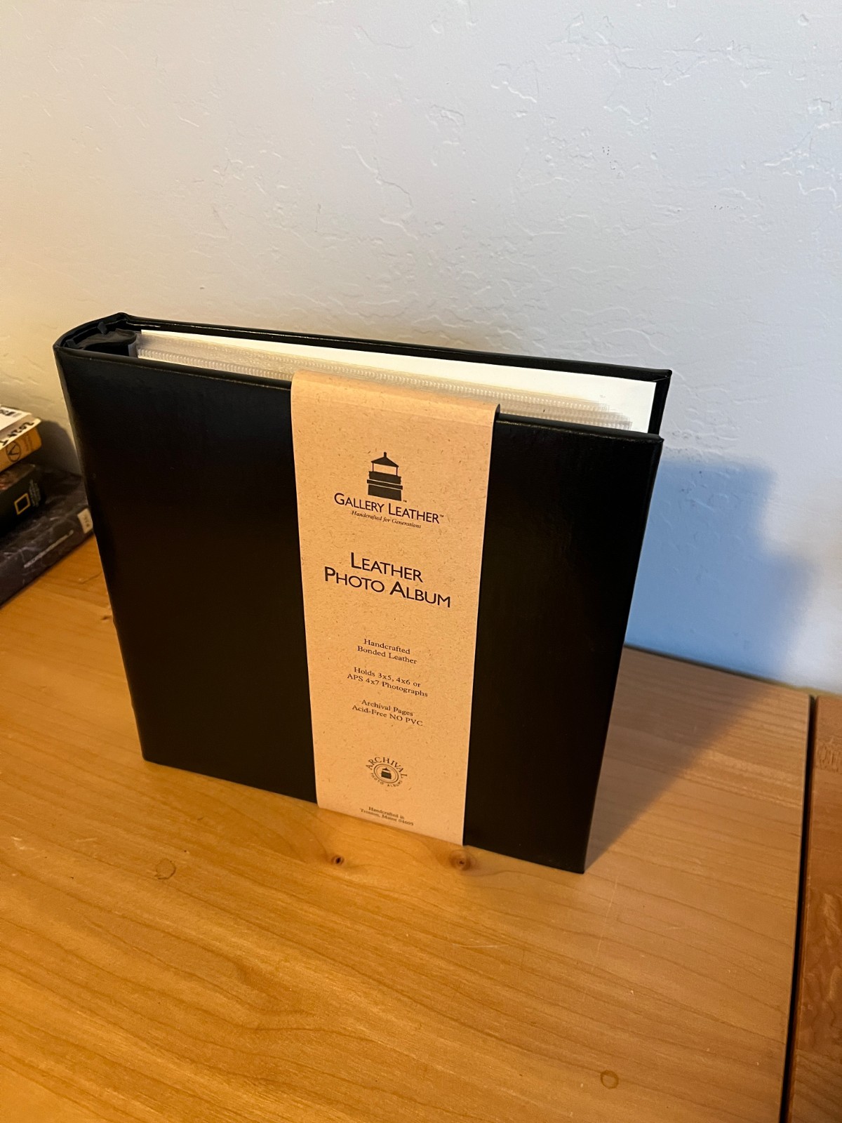 Gallery Leather Photo Black Travel Album 9 1/2″ x 9″ NEW holds 3×5, 4×6, or 4×7