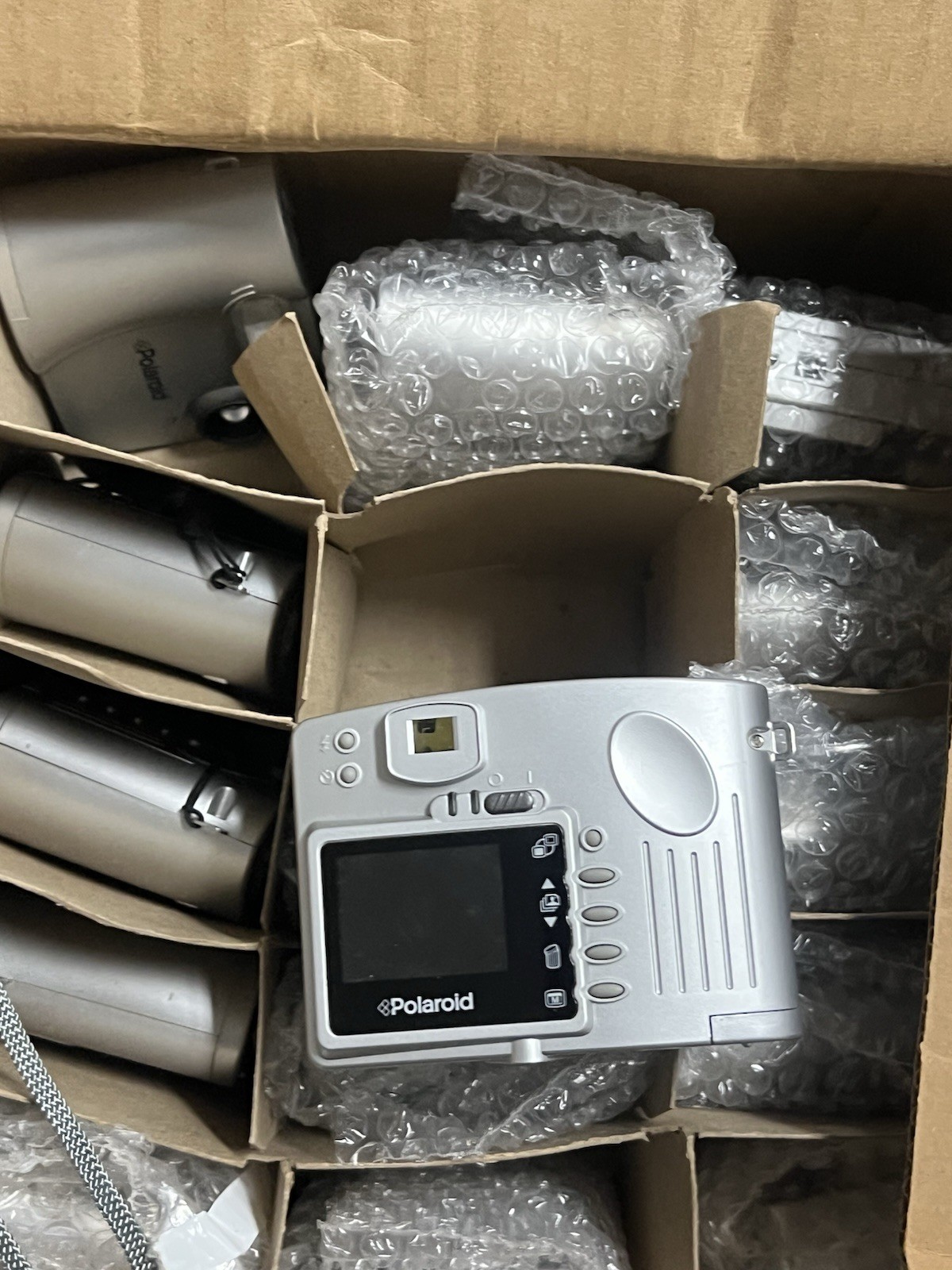 Lot Of 50 As Is Polaroid PhotoMAX FUN Flash 640 0.4MP Digital Camera Silver