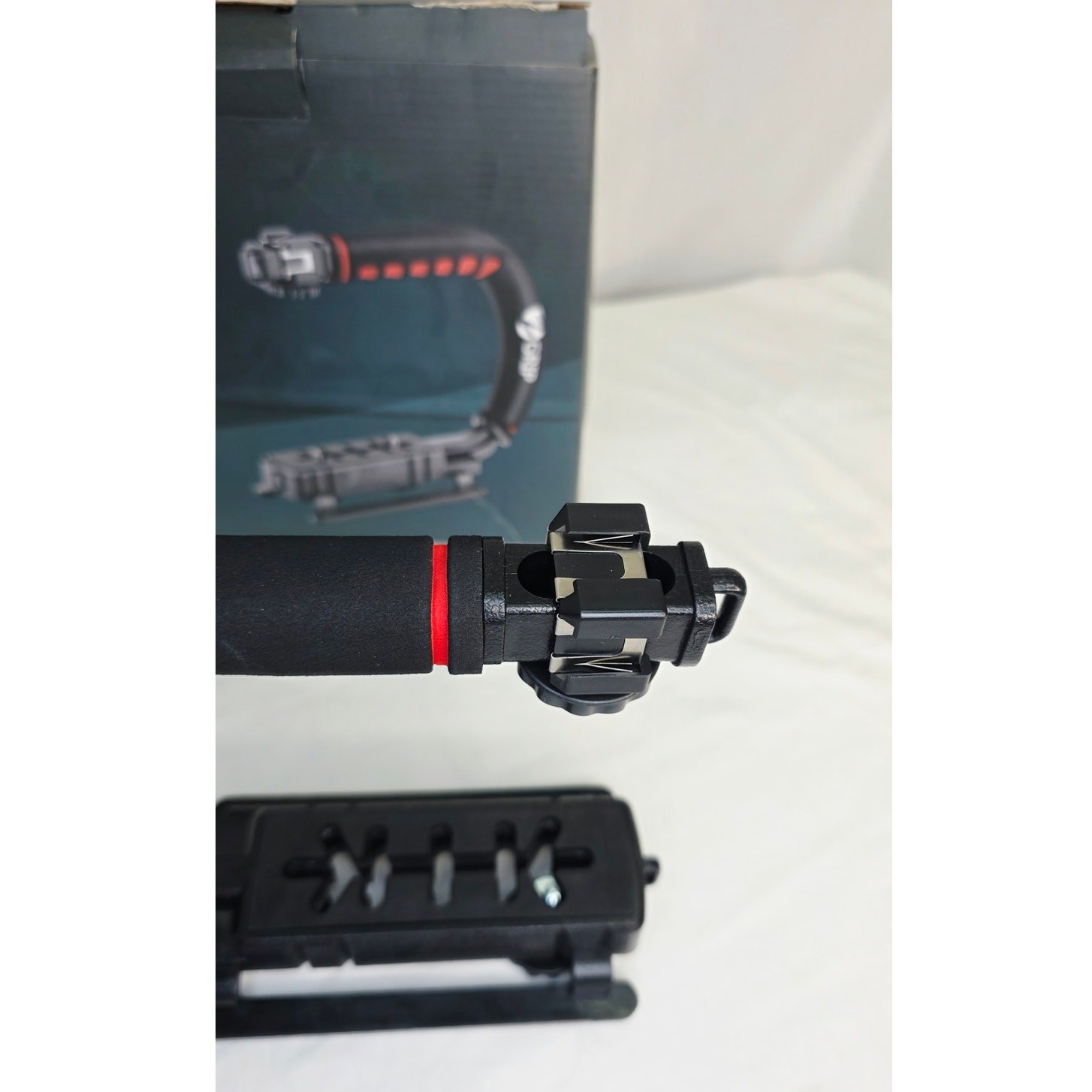Zeadio Video Handheld Camera Stabilizer Grip Triple Cold Shoe Phone Mount