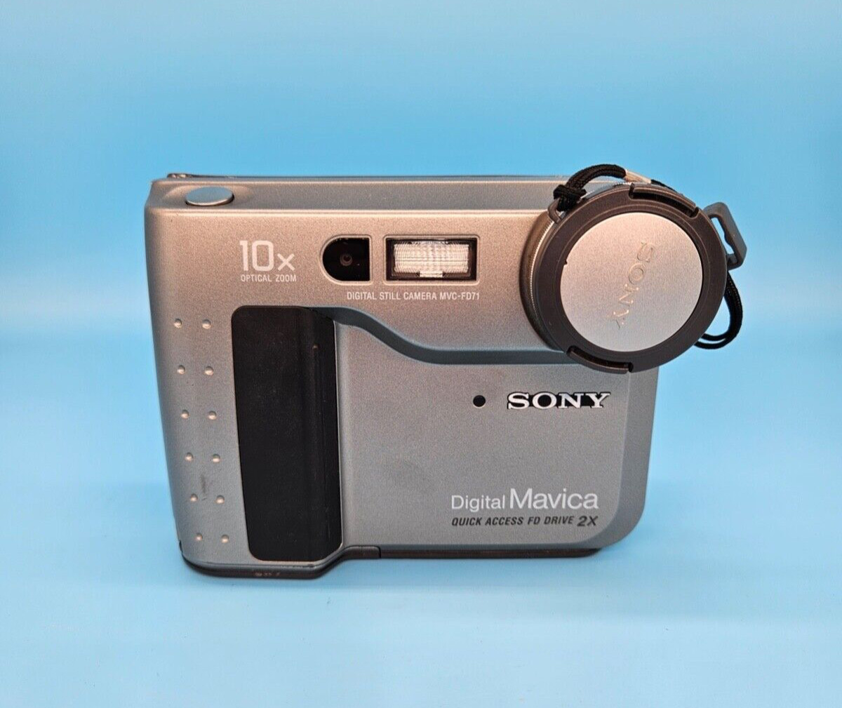 Sony Mavica MVC-FD71 Digital Camera 10x zoom with Battery/Lens Cap UNTESTED