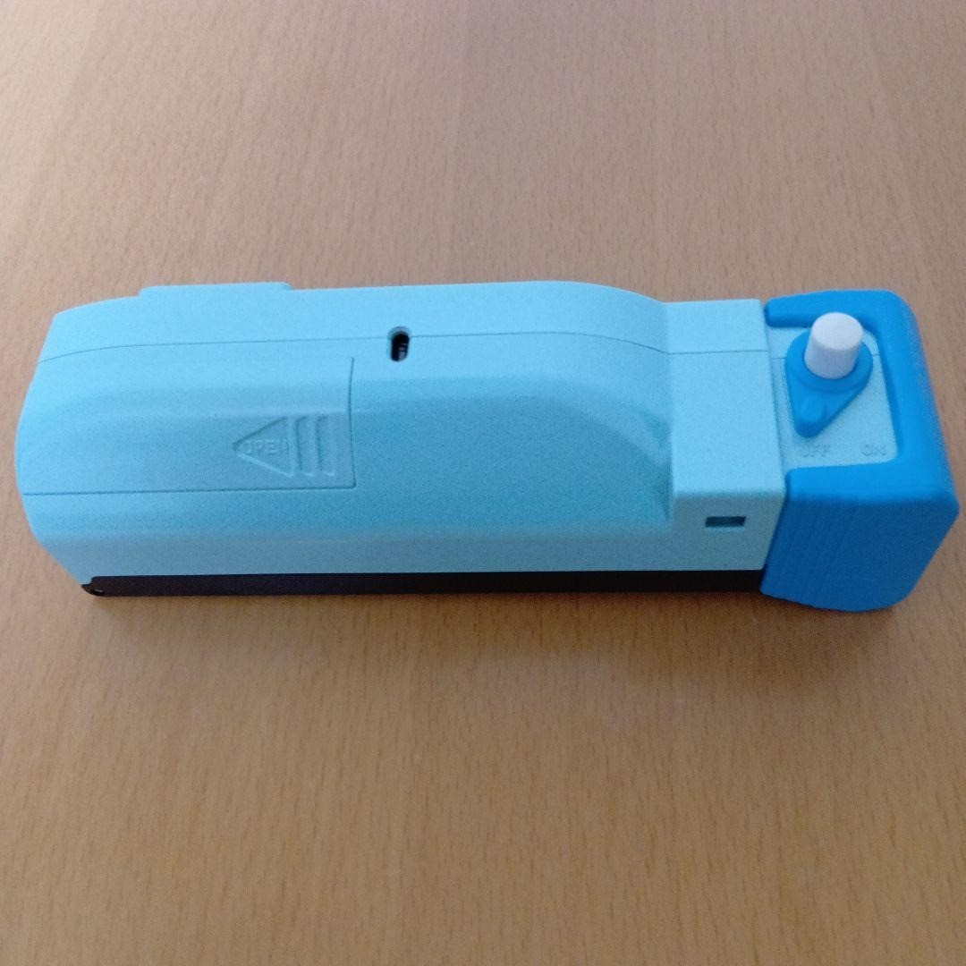 MINT Unused Takara Tomy Xiao Hello Kitty Polaroid Instant Camera Blue w/Box