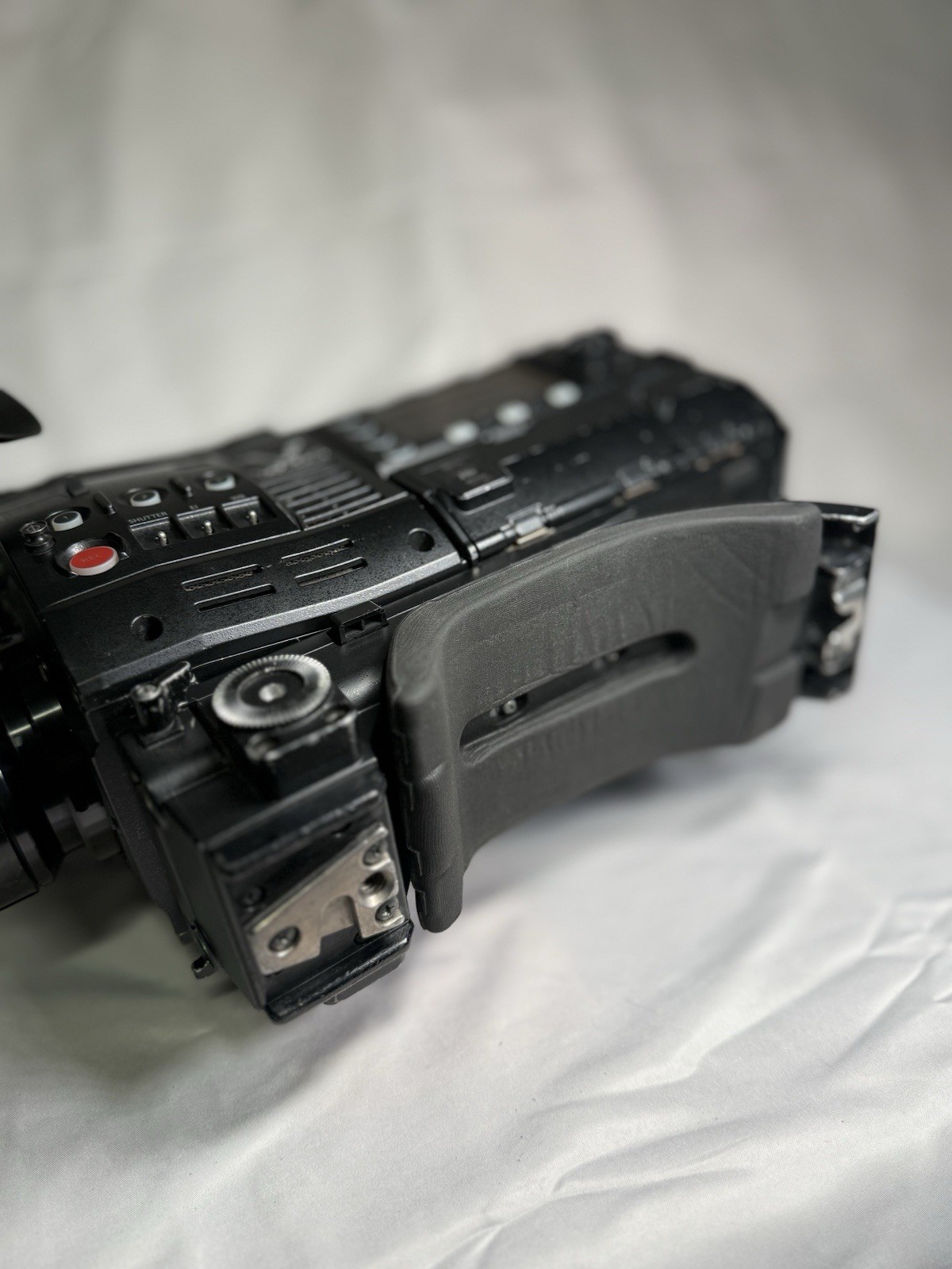 Panasonic VariCam 35 4K Camera Package – AU-V35C1 + AU-VREC1 Recorder + EVF
