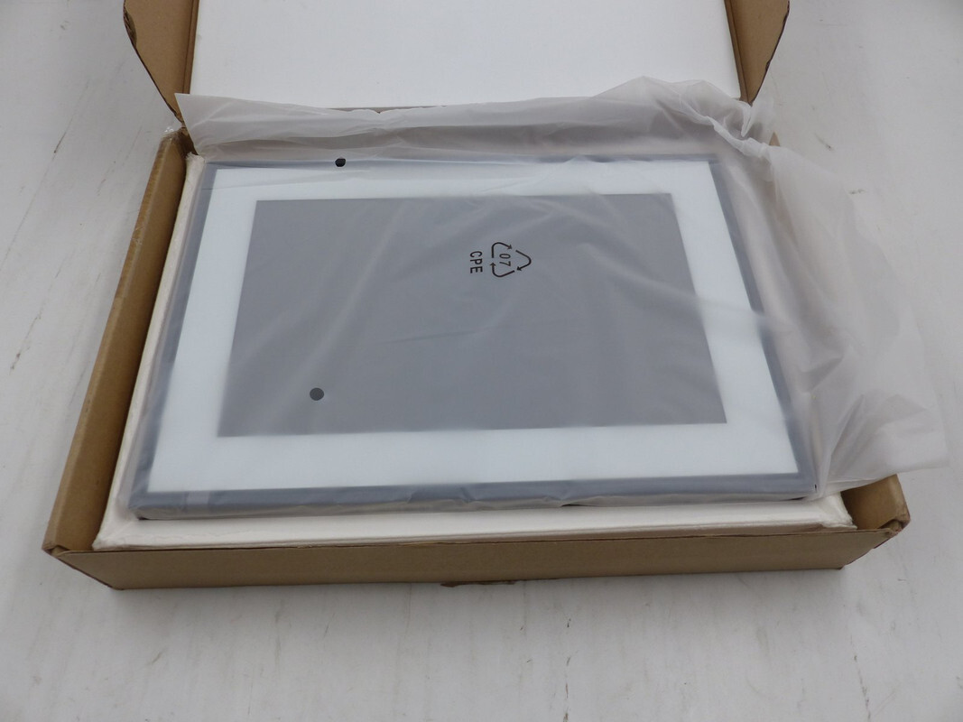 LOOP 1O02339 SMART DIGITAL FRAME PHOTOS AND VIDEOS WI-FI AND BLUETOOTH