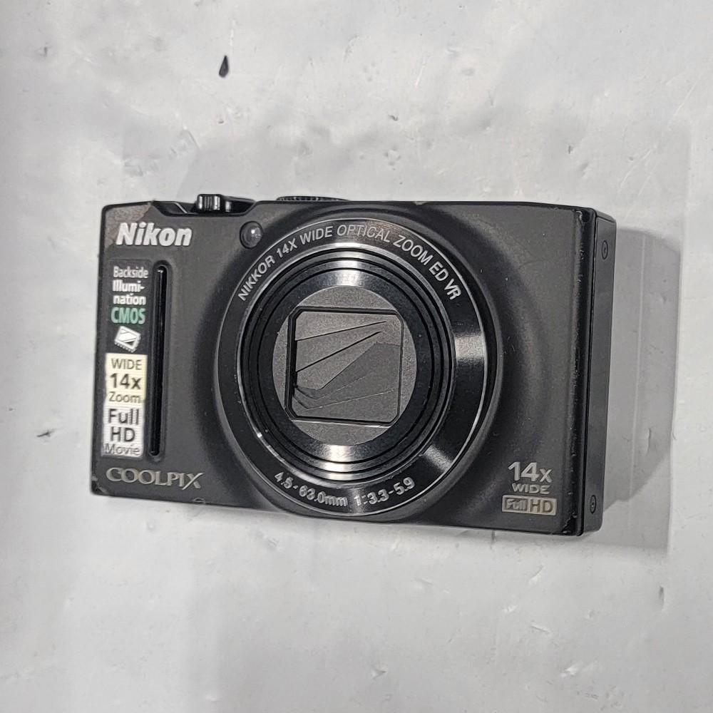 Nikon COOLPIX S8200 Digital Camera 16.1MP 14x Optical Zoom Black Built-in Flash