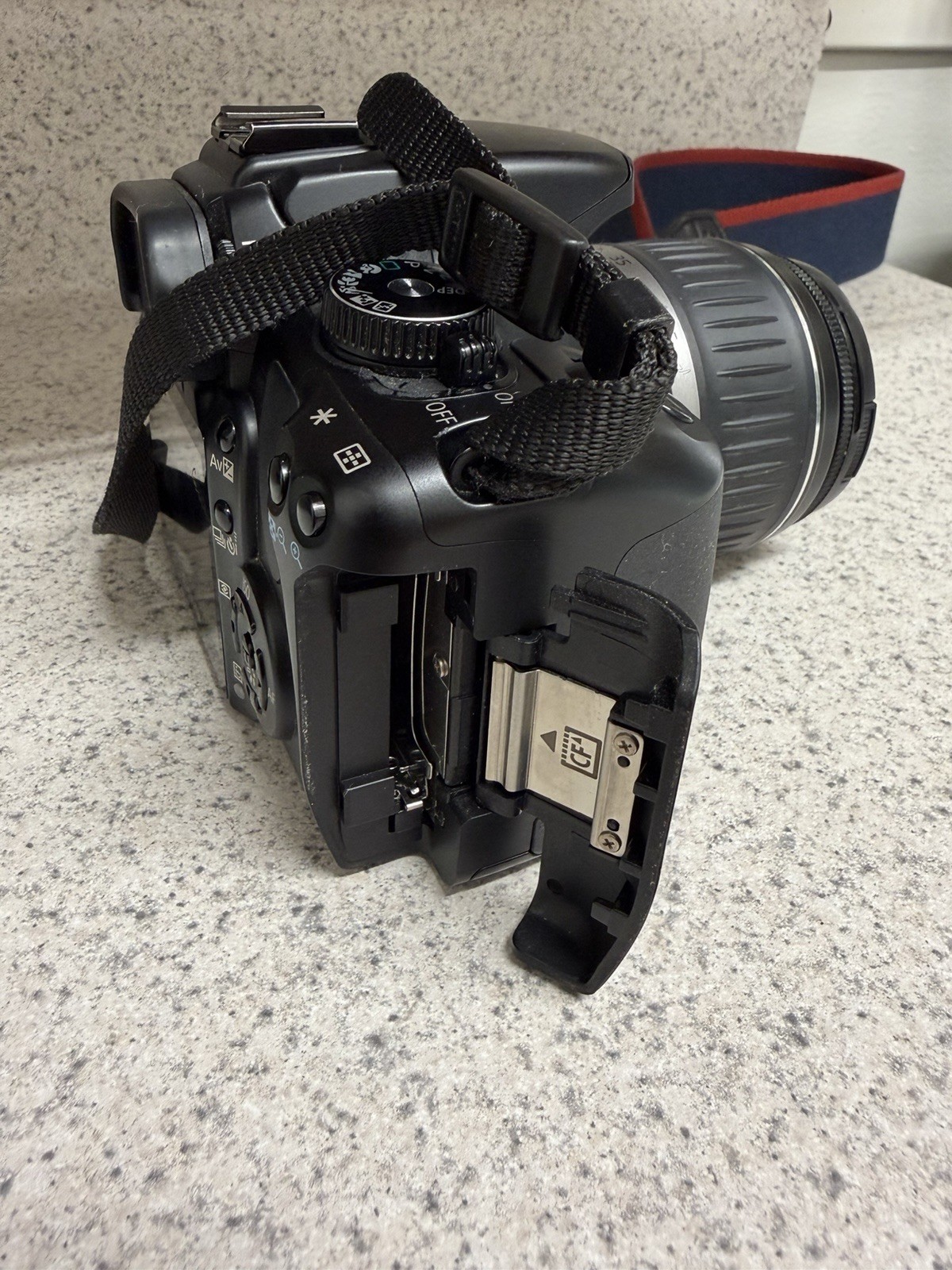 Canon EOS Digital Rebel XTI Camera 18-55mm Zoom Lens Untested