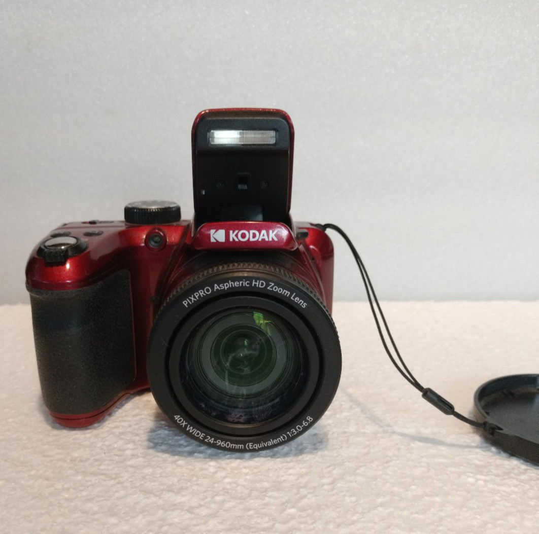 Kodak PIXPRO AZ405 Red Digital Camera 20MP 40X Zoom 32G SD card & micro usb cabl
