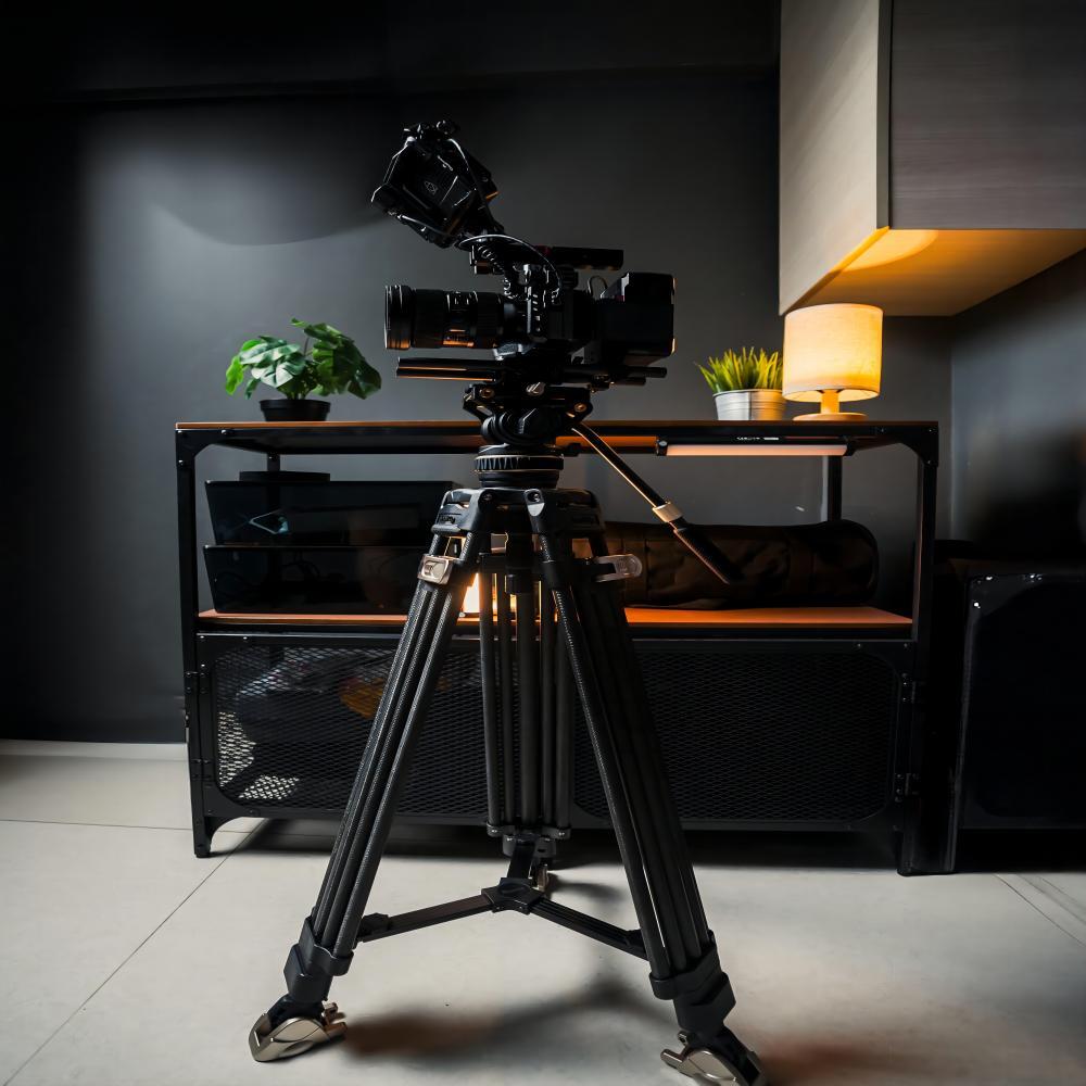 SmallRig AD-100 78″ FreeBlazer Heavy-Duty Carbon Fiber Video Tripod Kit 3989
