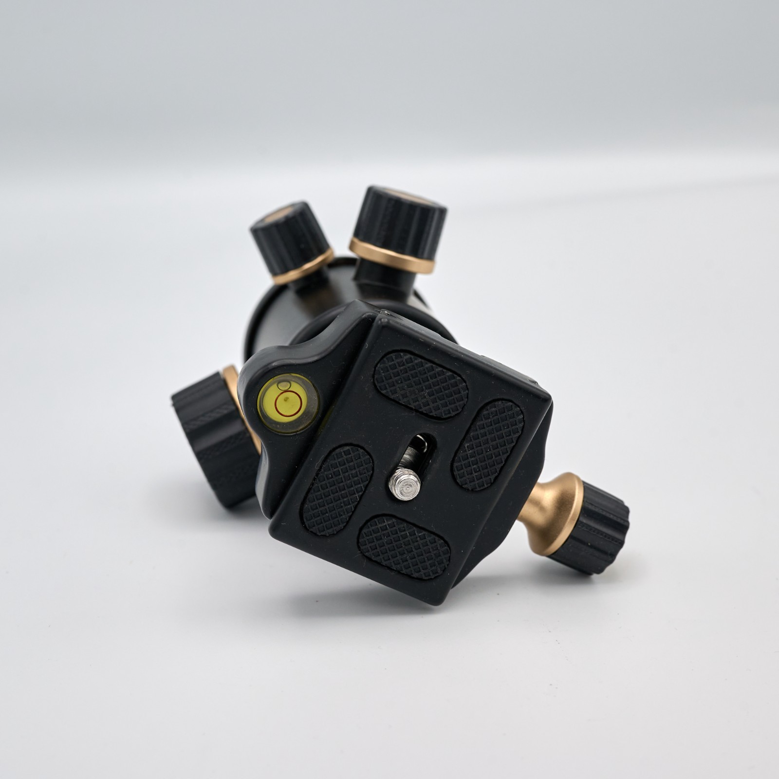 Pergear THR3-Pro Ballhead, Arca-Swiss Compatible, TESTED [Mint]