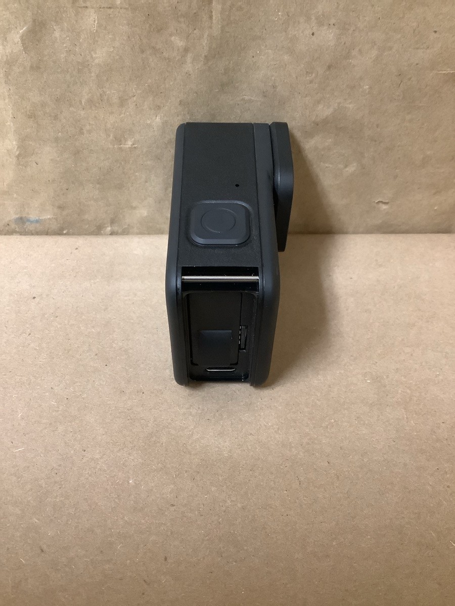GOPRO HERO 13 BLACK ACTION CAMERA WITH CHARGER & CASE COVER (B33005229)