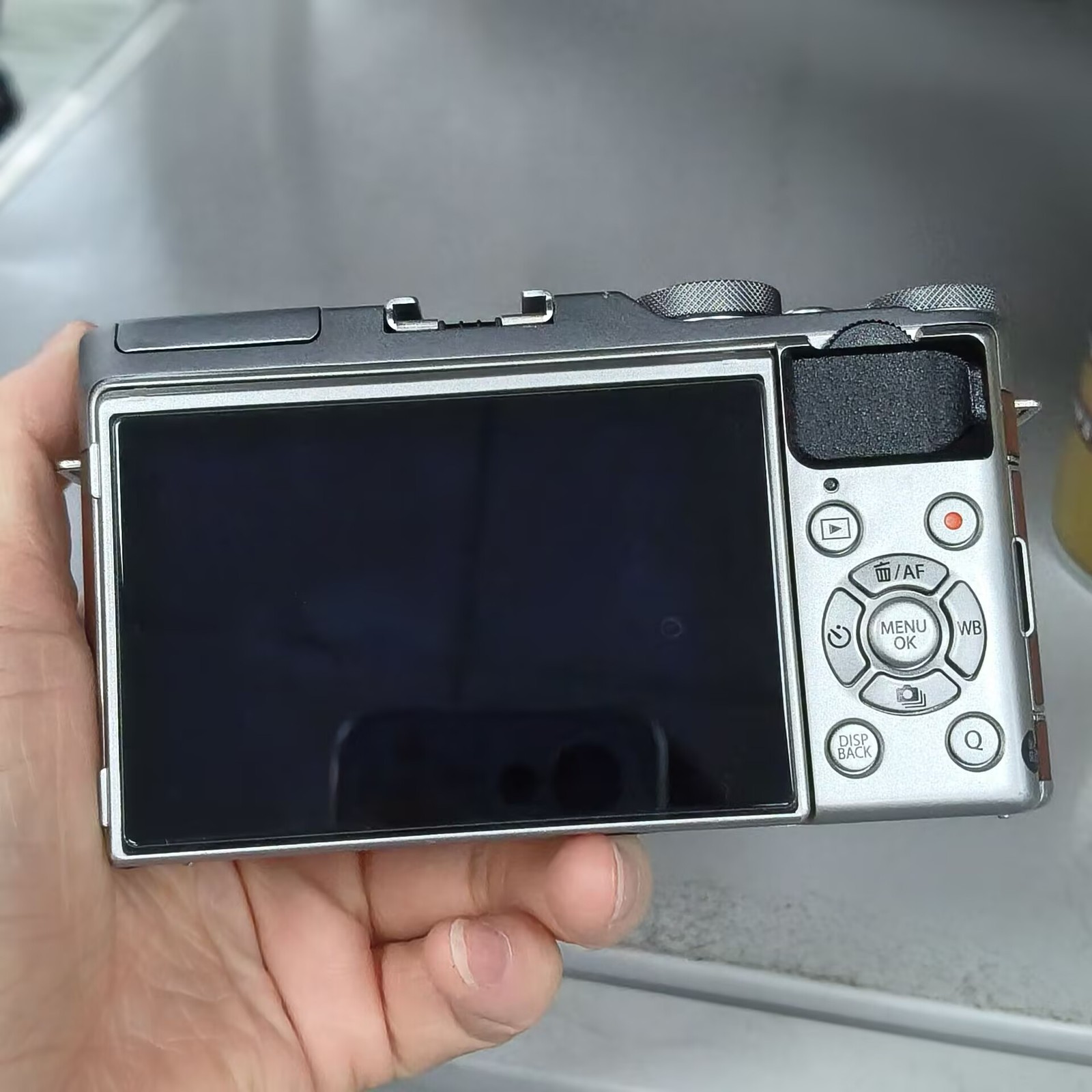 Fujifilm Fuji X-A3 XA3 24.2MP Mirrorless Digital Camera Brown Body Excellent