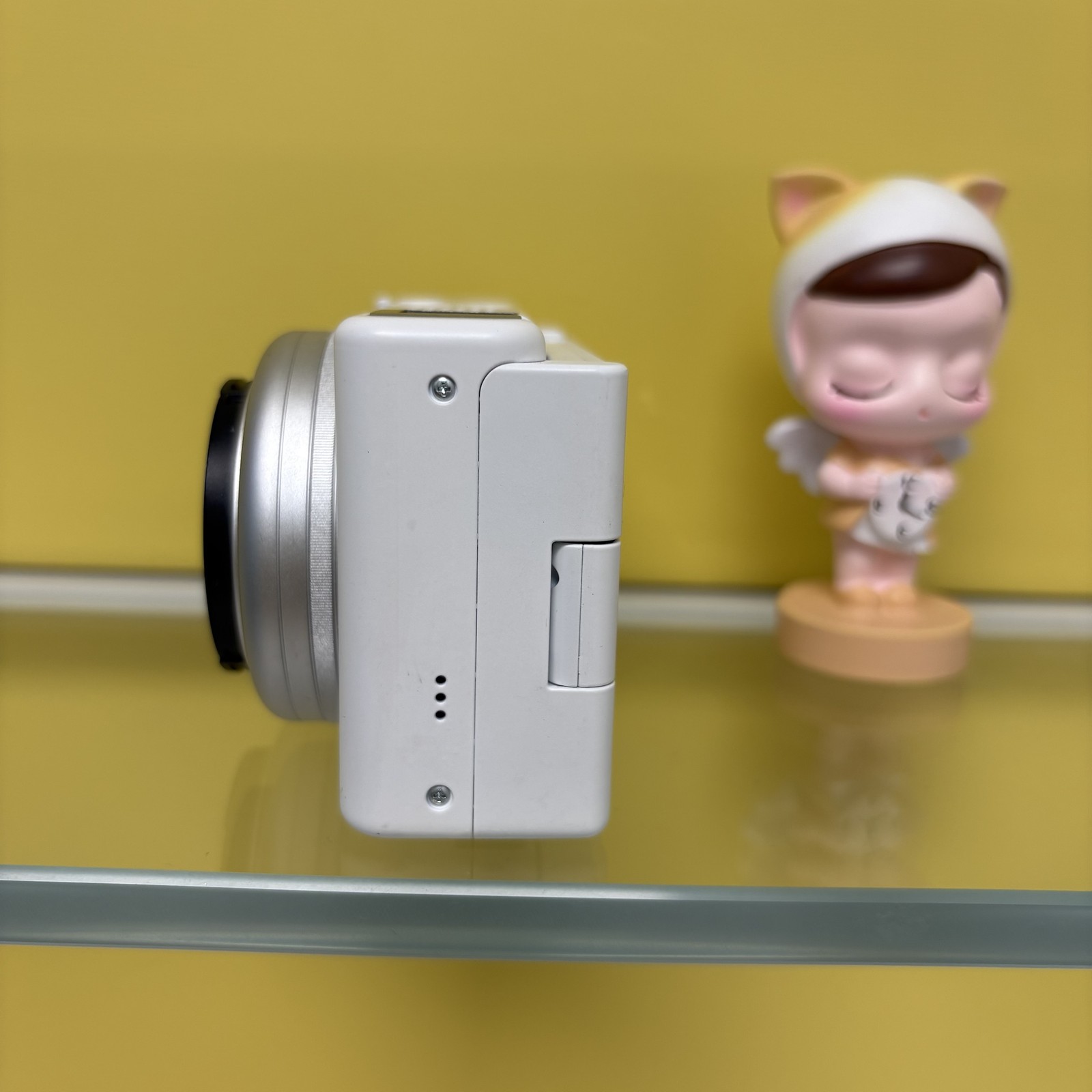 Sony ZV-1F Vlog Camera for Content Creators and Vloggers 95% New
