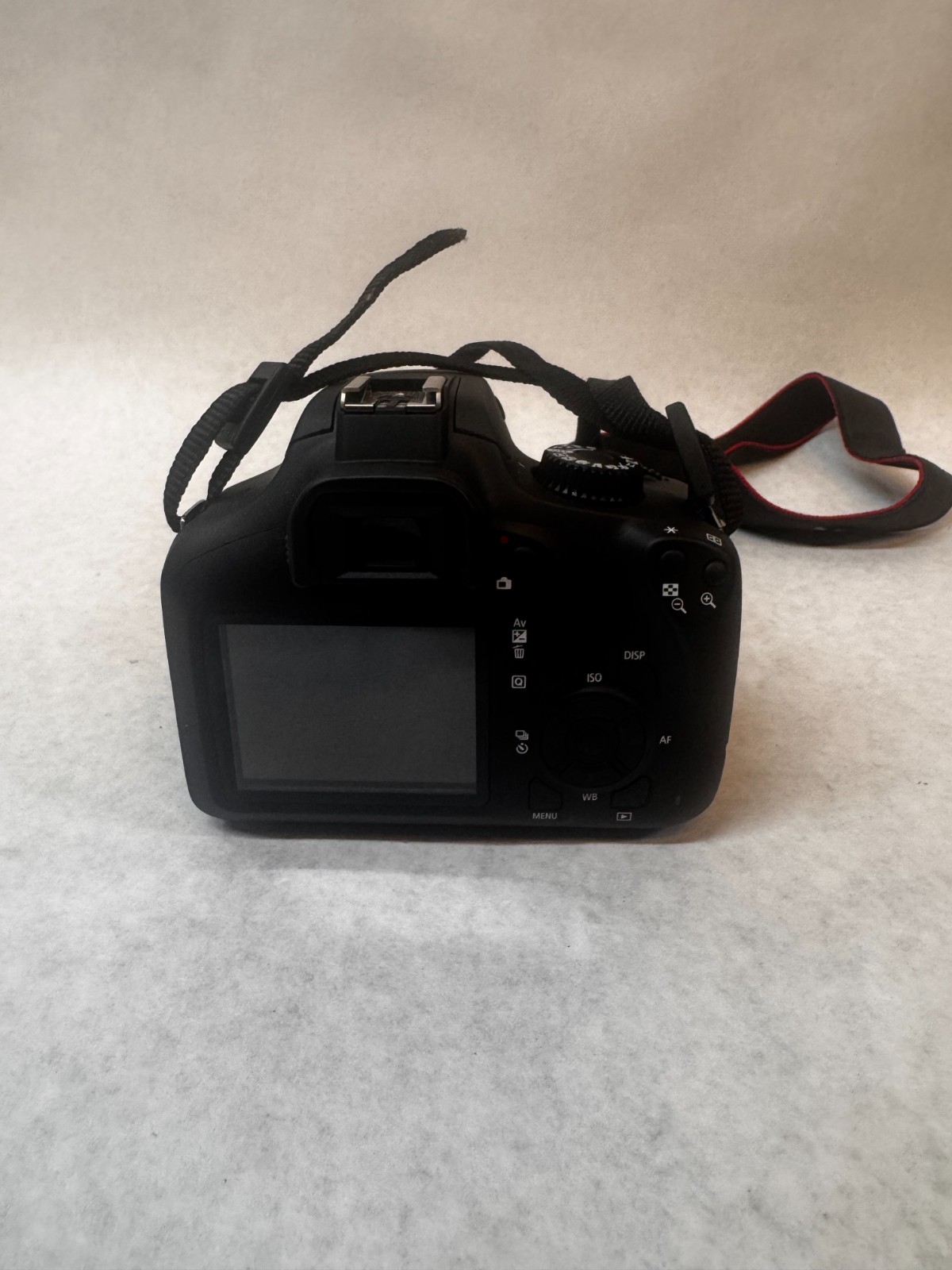 Canon EOS rebel t100 camera, EFS 18-55mm lens, Great condition, barely used