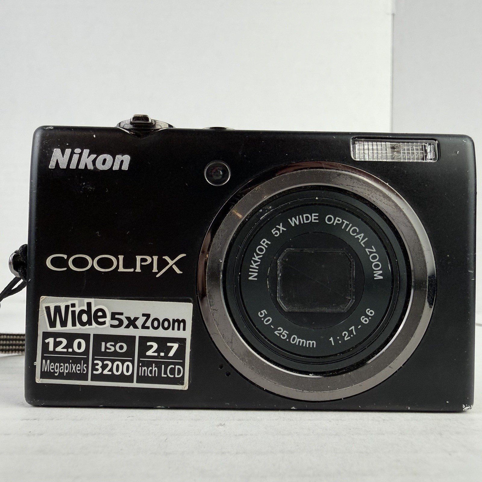 Nikon COOLPIX S570 Black Compact Digital Camera PARTS REPAIR ONLY Bundle Box