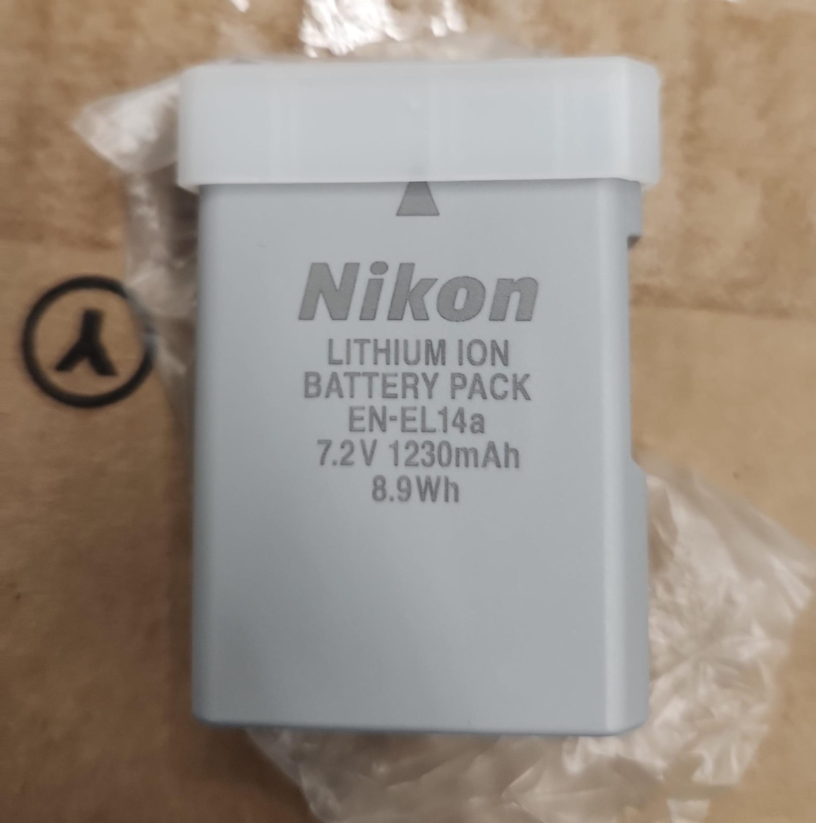 Open box Original Nikon EN-EL14a Battery For D3100 D3200 D5500 D5600 P7700 P7800