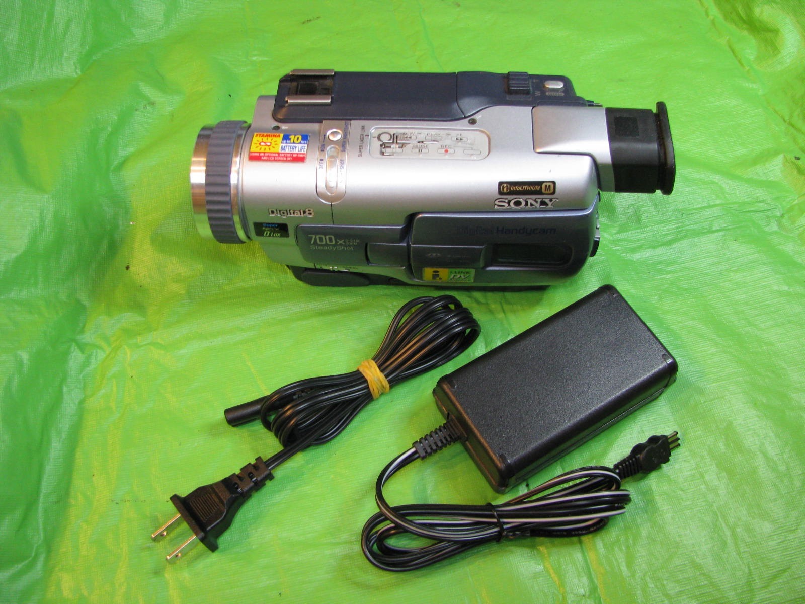 Sony DCR-TRV330 Digital 8 Camcorder – Record Transfer Watch Video8 – TESTED WORK