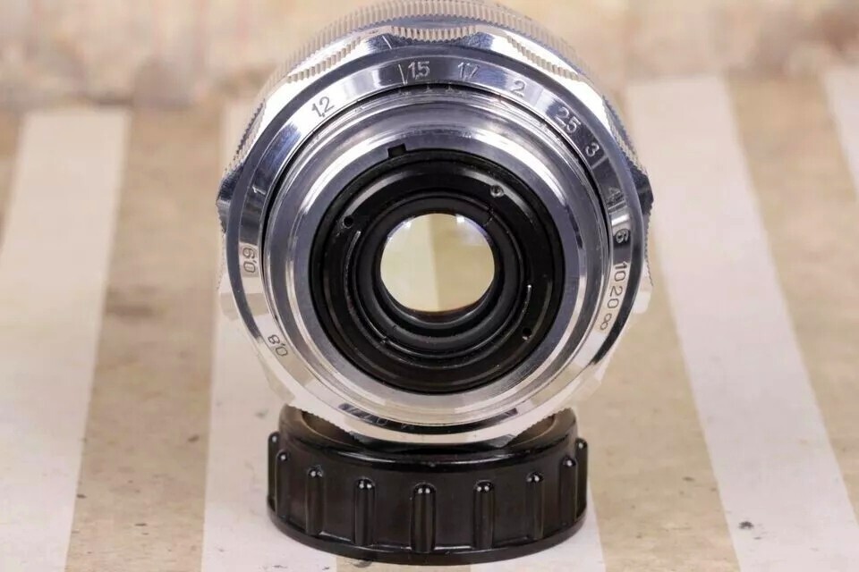 Soviet Lens MIR-1 37mm f2.8 M39 Vintage Wide-Angle lens Grand Prix Brussels