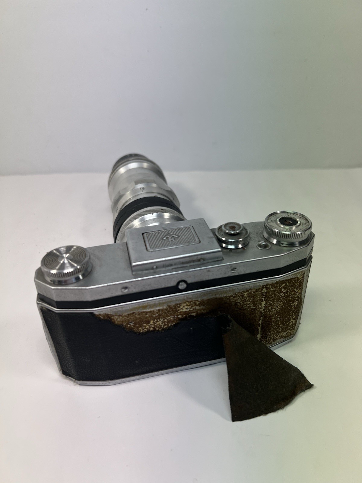 Vintage Praktica FX 35mm Film SLR Camera w/Piesker f/5.5 250mm Telephoto Lens