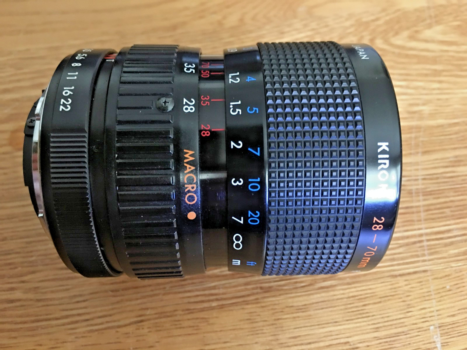 KIRON 28-70MM f/3.5-4.5 Macro 1:4 Telephoto Lens