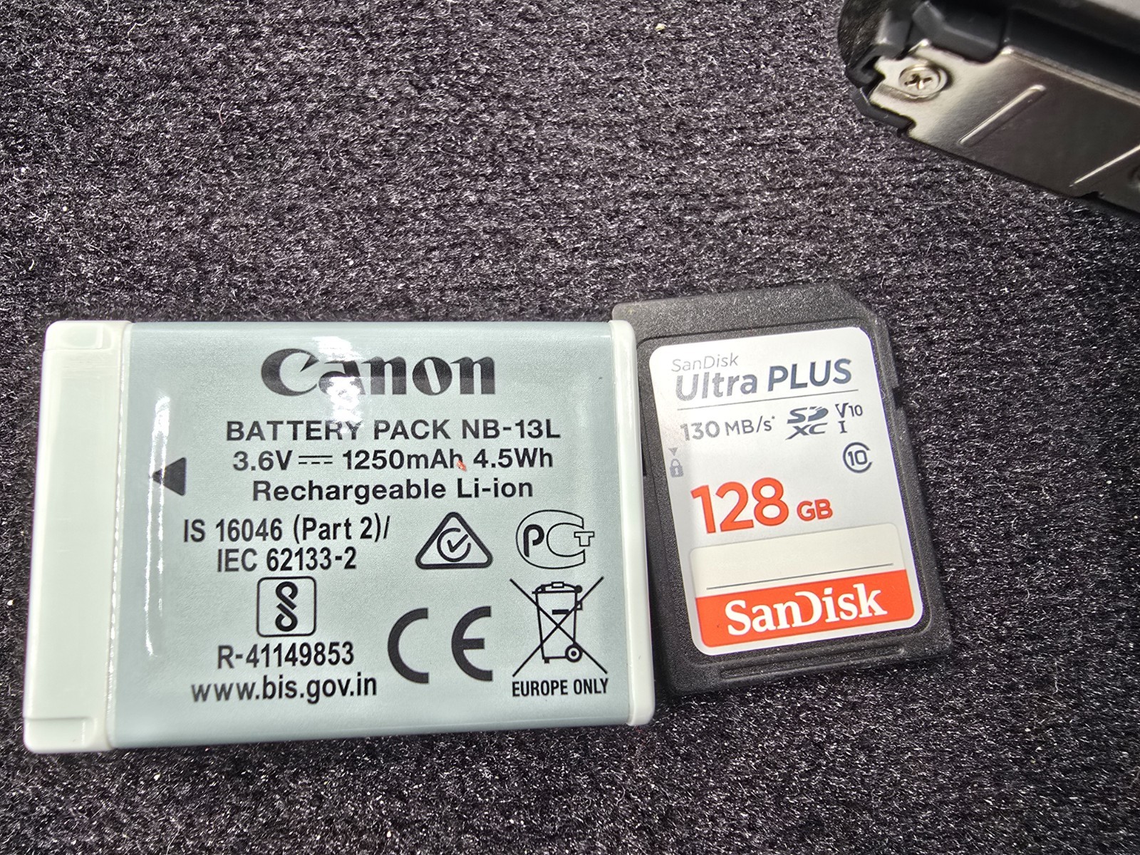 Canon PowerShot SX740 HS 20.3MP 40x Zoom Digital Camera 128GB Memory
