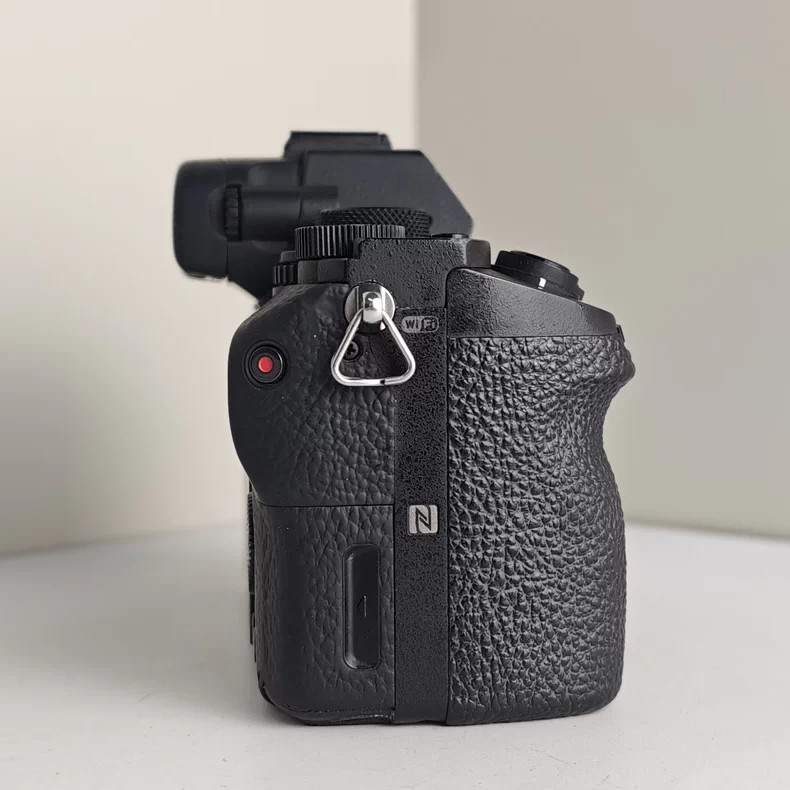 Sony Alpha a7 II 24.3MP Pre – owned Mirrorless Body 100% Operational Excellent