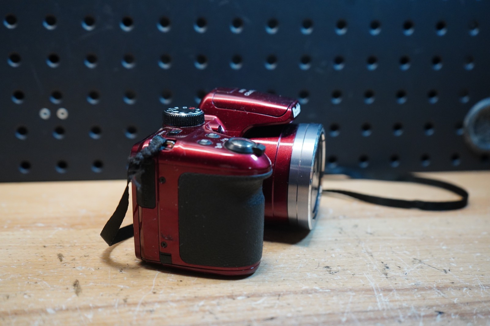 (N) Kodak PixPro AZ401 16MP 40x Zoom Bridge Digital Camera Red