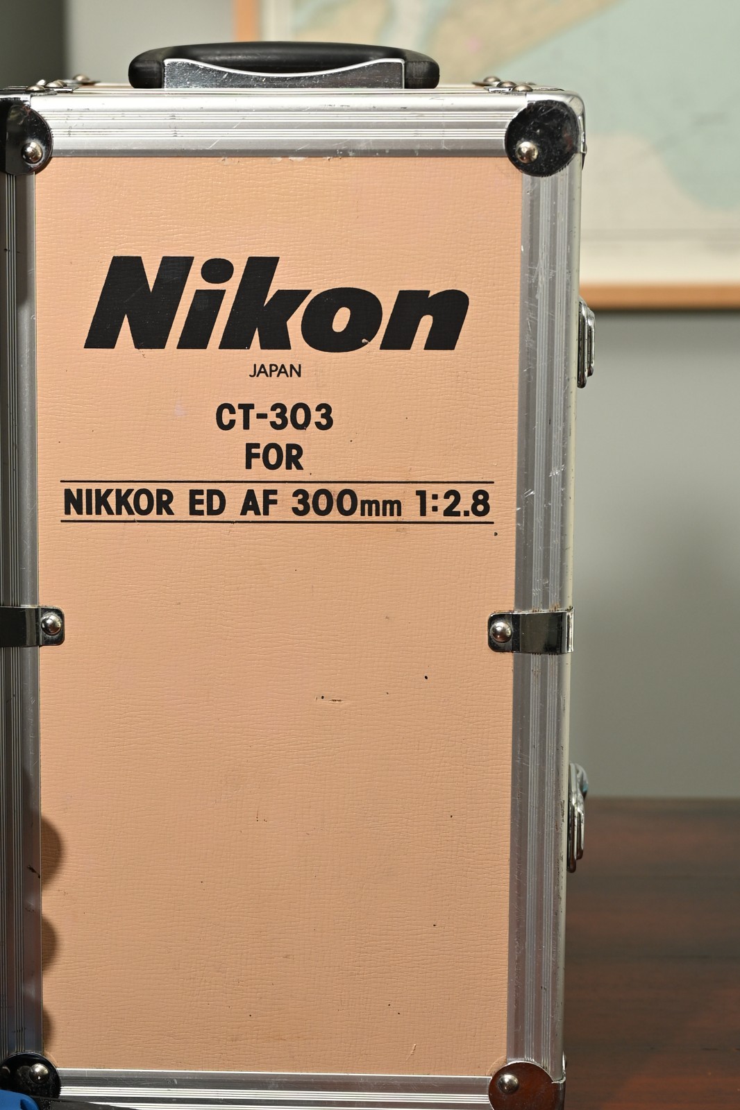 Nikon ED AF Nikkor 300mm 2.8 Clean Glass, Super Sharp, Hard Case,Benro Monopod