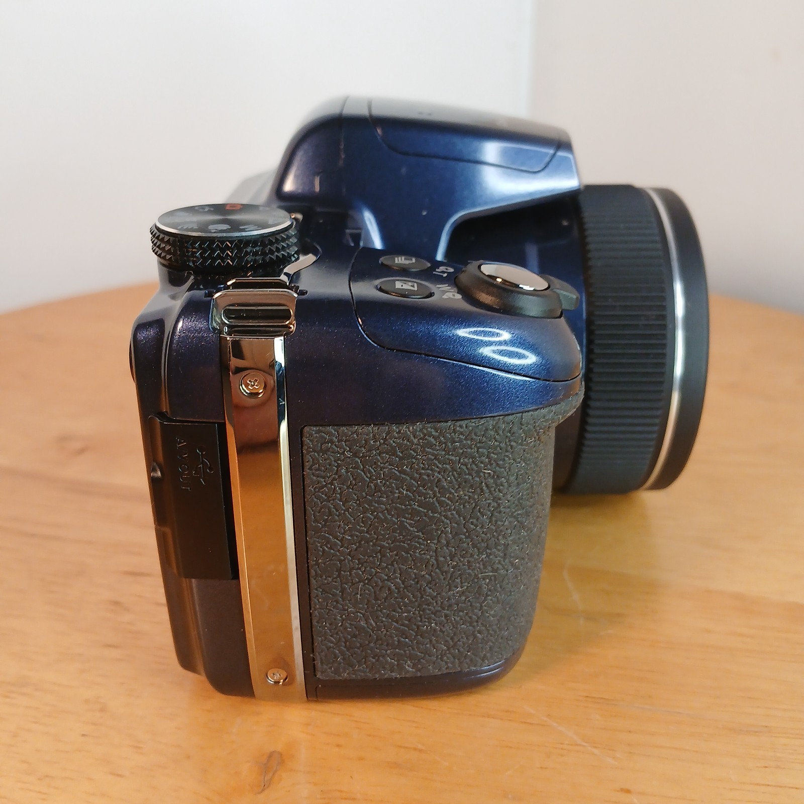 Kodak PIXPRO AZ528 16MP Bridge Camera – Midnight Blue AS IS FOR PARTS – READ