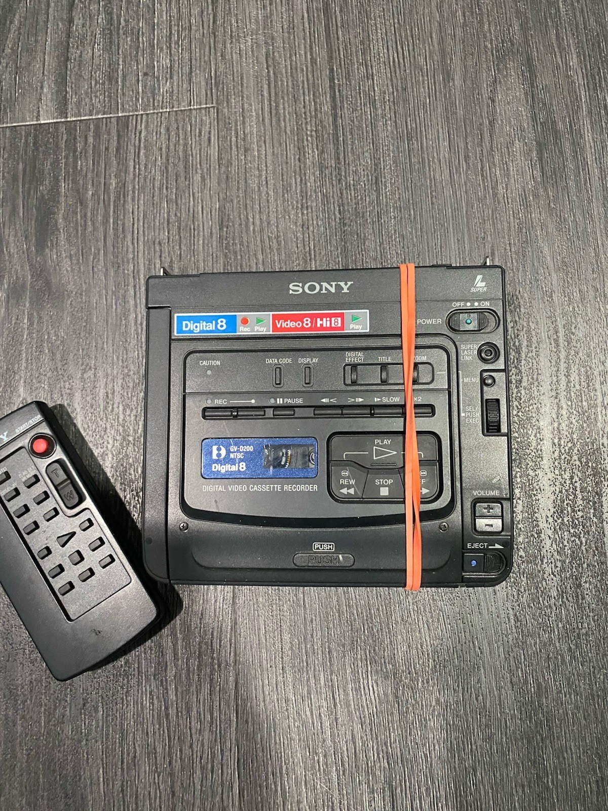 Sony GV-D200 Digital Video Cassette Player Recorder 8mm Hi8 Digital 8 GVD200