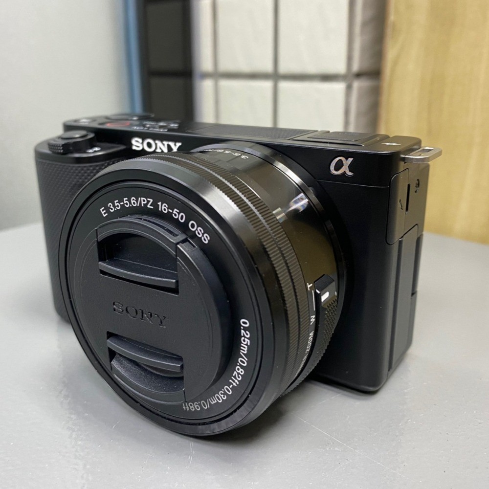 Sony Alpha ZV-E10 4K Mirrorless Digital Camera w/ 16-50mm Lens Tiltable Screen