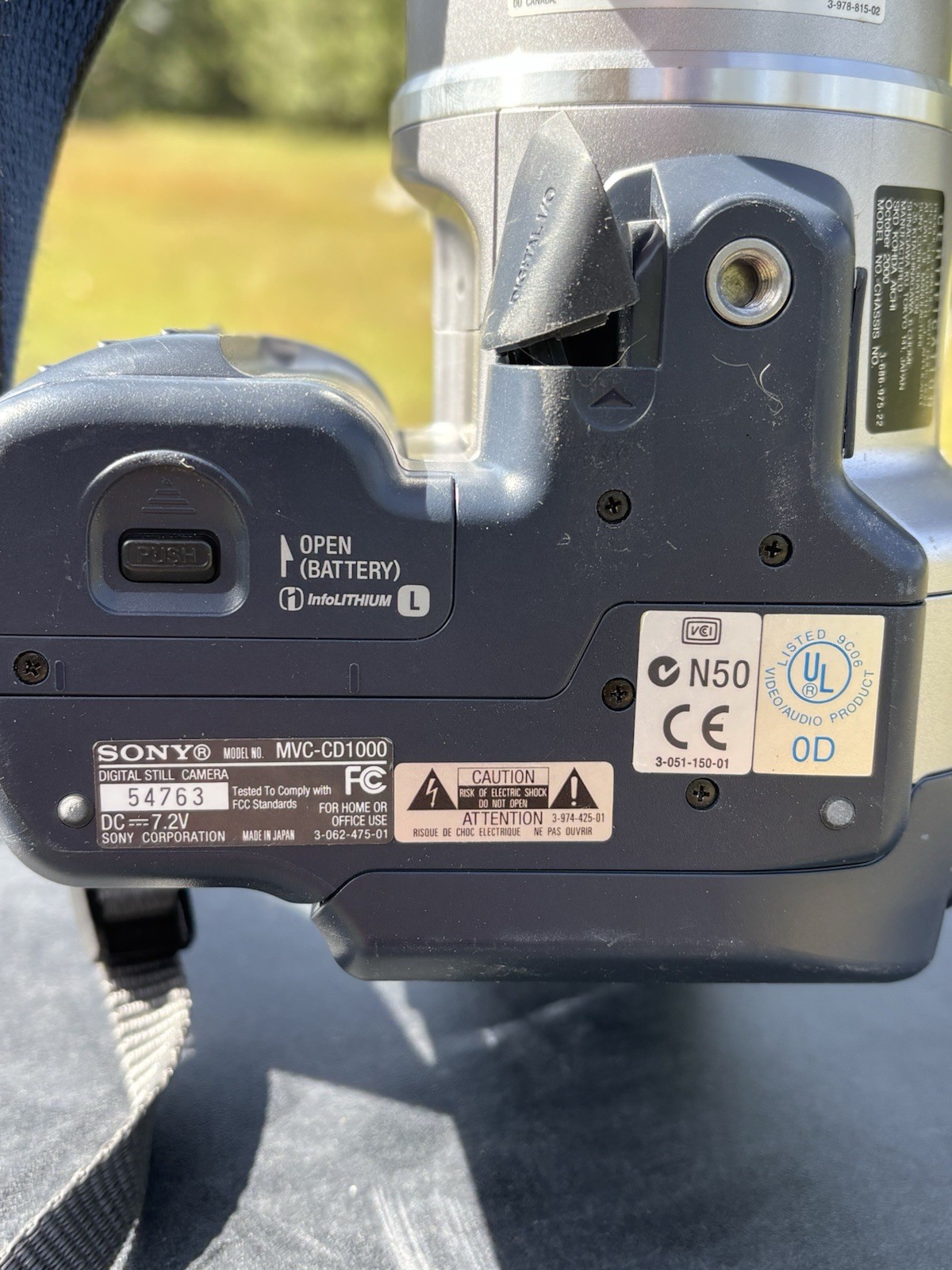 Sony Mavica MVC-CD1000 Digital Camera 2.1MP 10x Optical Zoom As-Is